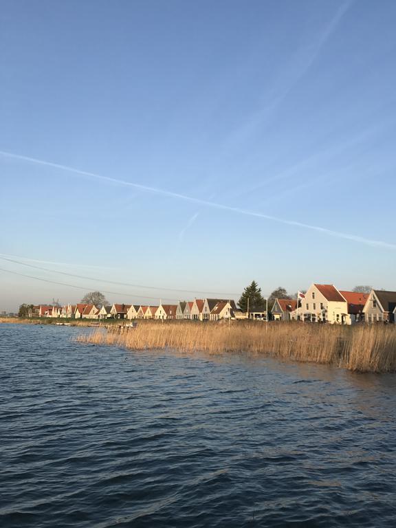 Amsterdam Village Hotel Buitenkant foto