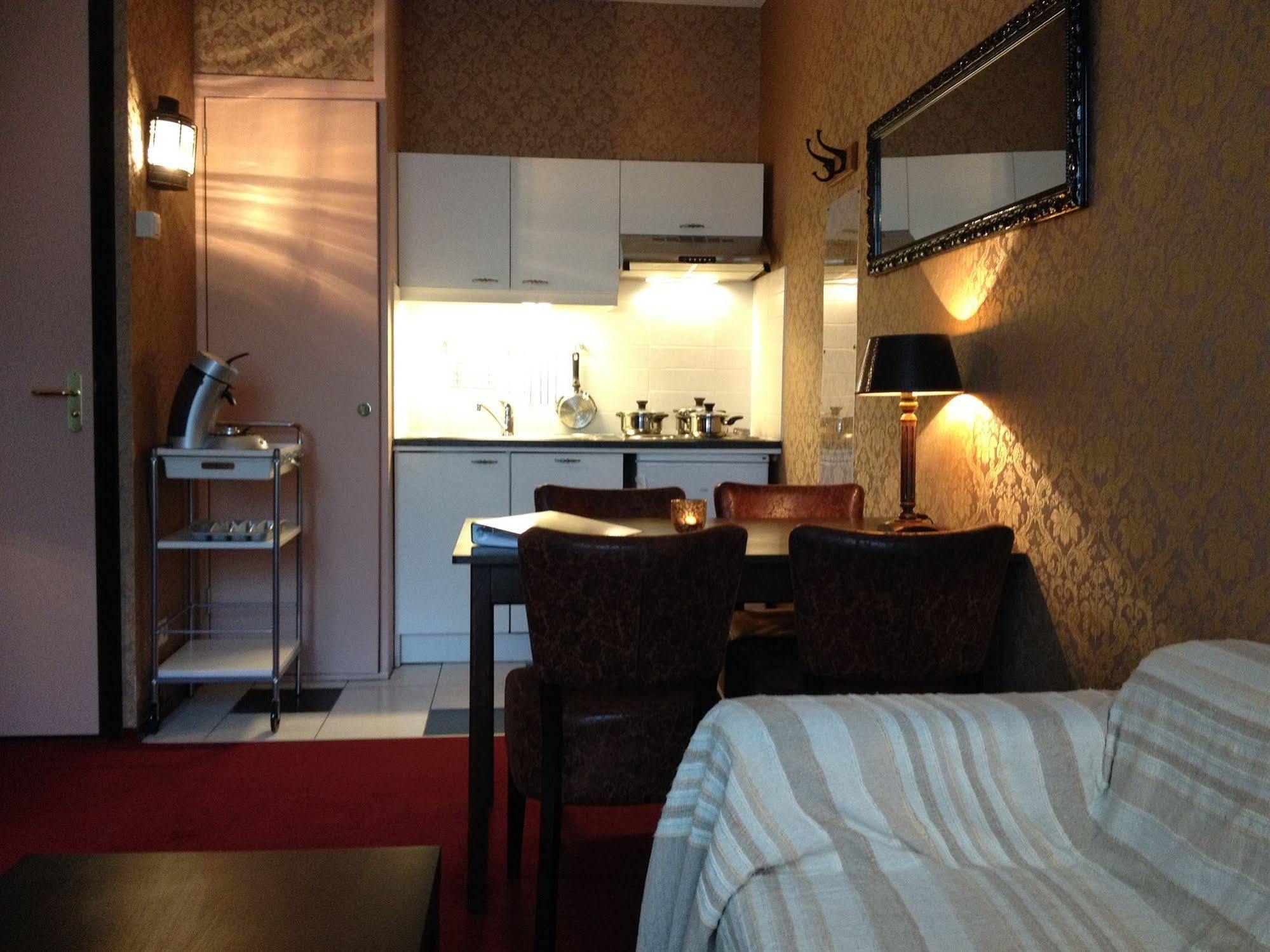Amsterdam Village Hotel Buitenkant foto