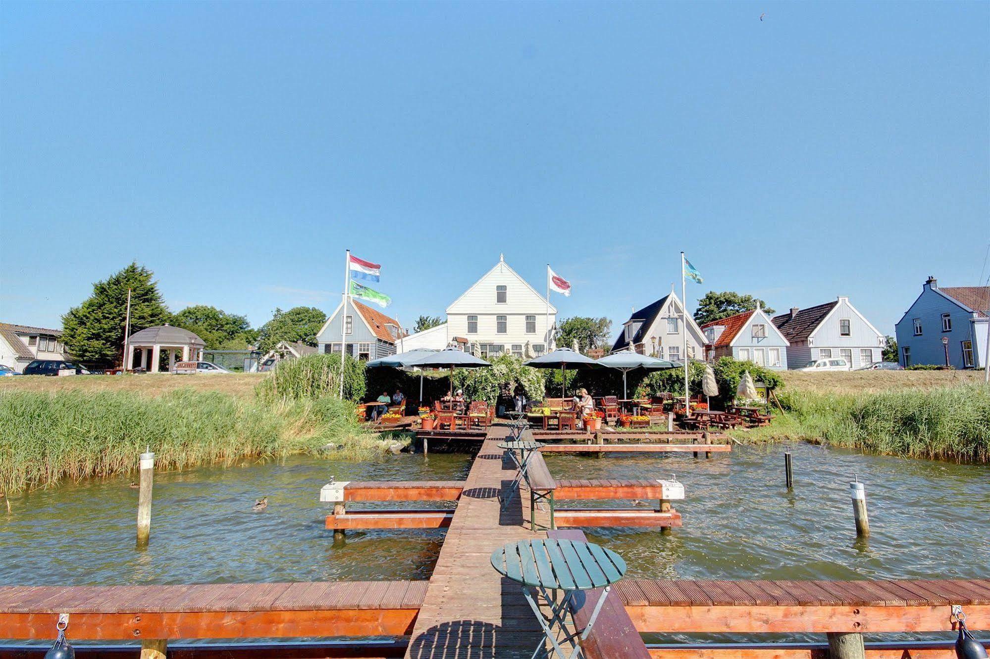 Amsterdam Village Hotel Buitenkant foto